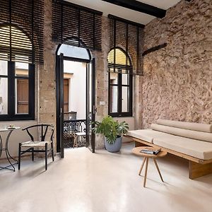 Faedra Residence